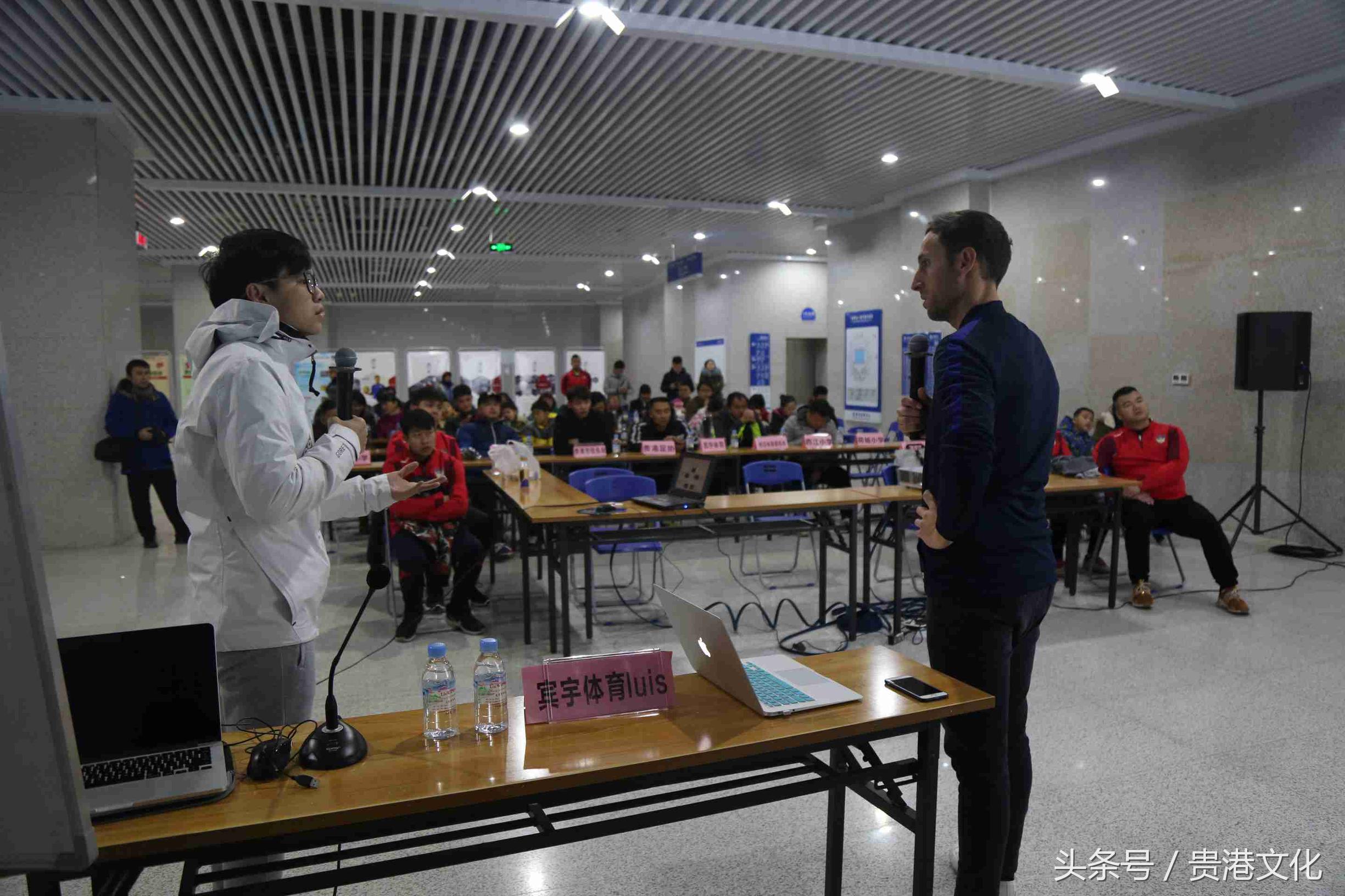 足球经典基础知识,三分钟了解足球