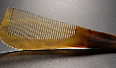 天然牛角梳怎么辨别真假,怎么样辨别牛角梳的真假