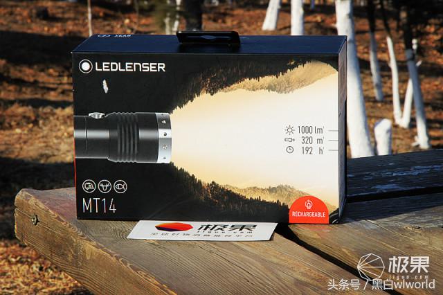 强光家用手电筒远射超亮,照明超远强光手电