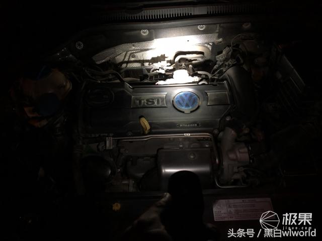 强光家用手电筒远射超亮,照明超远强光手电