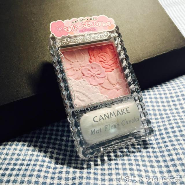 化妆初级新手必备全套推荐,化妆新手必备100个建议