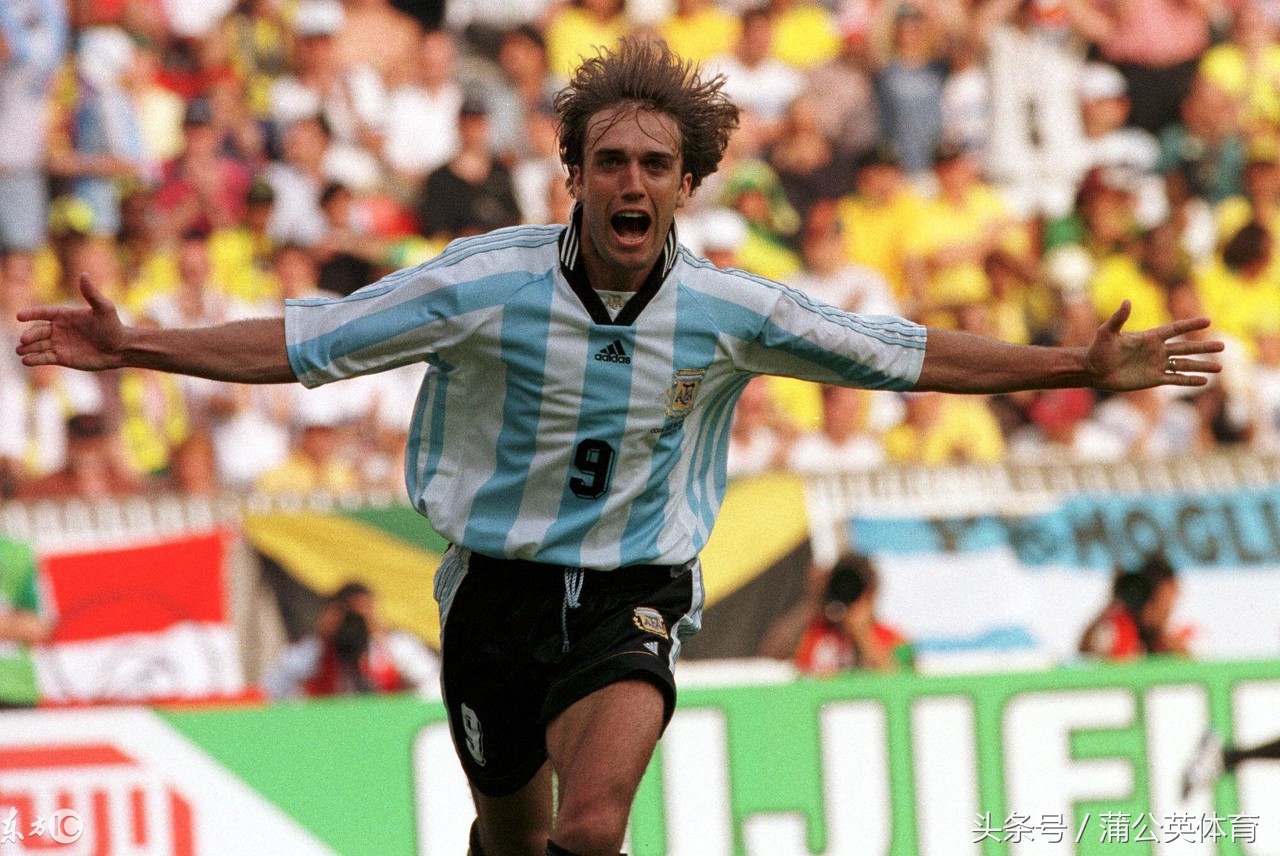 紫百合巴蒂纪念球衣,致敬科比43岁生日快乐