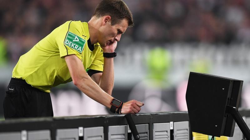 现代足球的趋势和流派,现代足球的发展趋势不包括