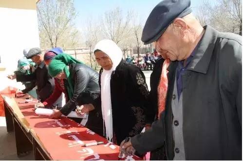 决胜小康奋斗有我脱贫致富俱欢颜,脱贫致富奔小康