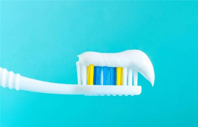 日常使用沐浴露,用沐浴露洗衣服的正确方法