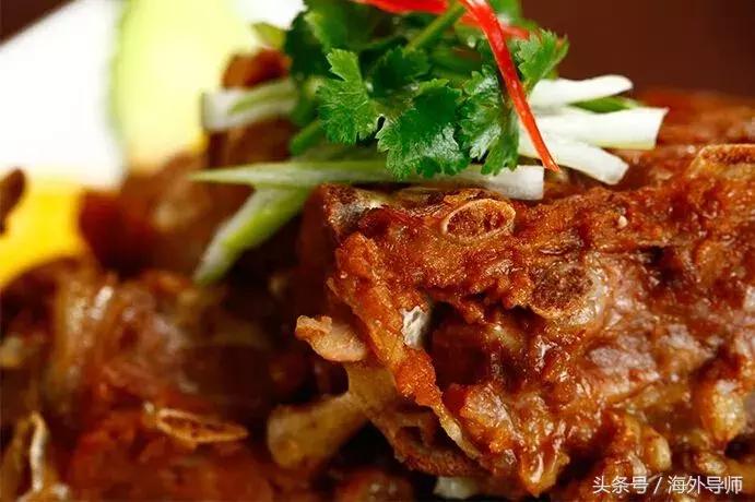 海关查扣几十年前的鸡爪,海关查获走私泡椒凤爪