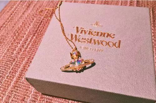 200斤新娘减肥护肤大作战，婚礼当天美成二次元少女