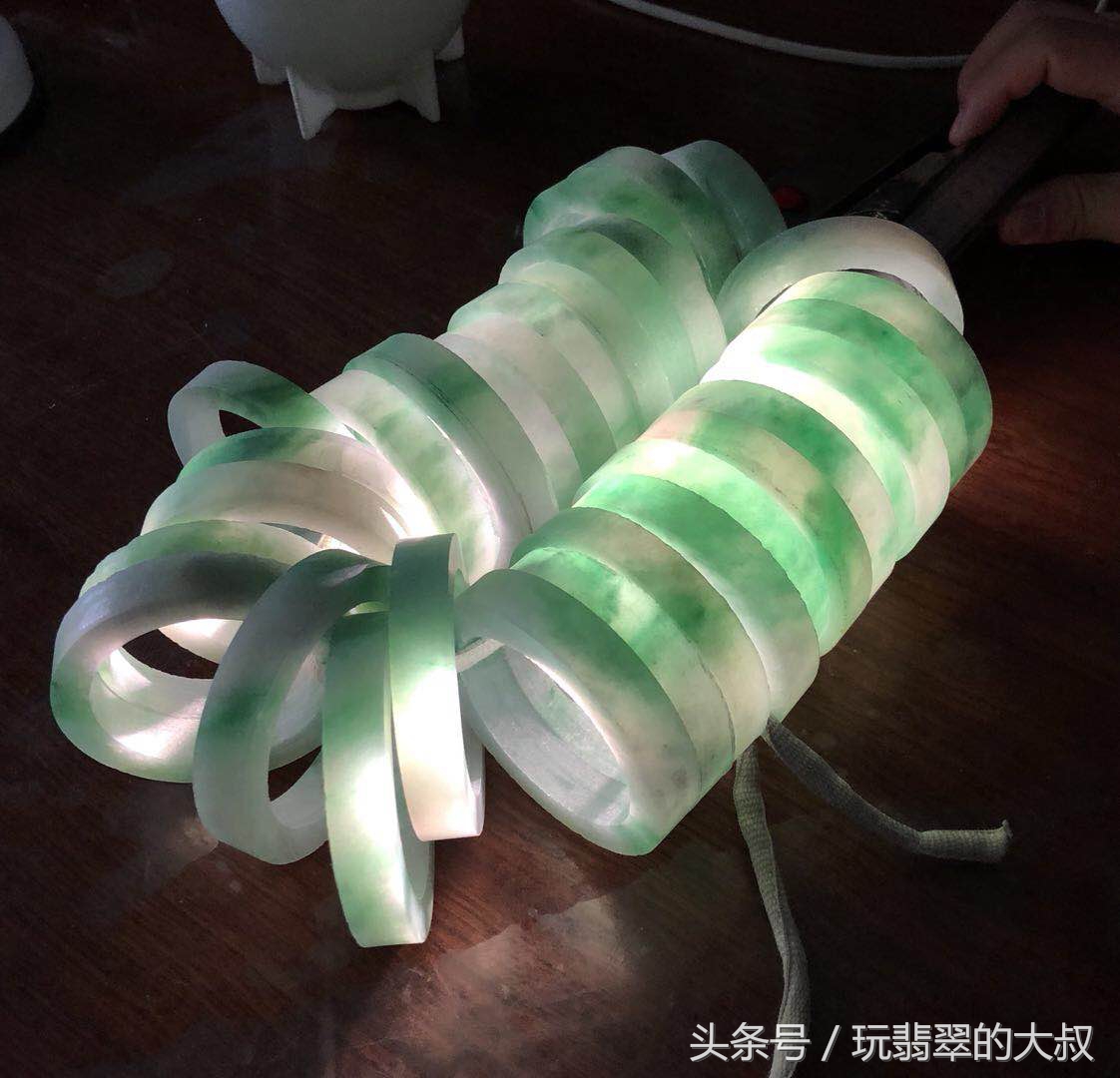 a货翡翠和b货c货翡翠如何辨别,翡翠的abc货到底是什么翡翠