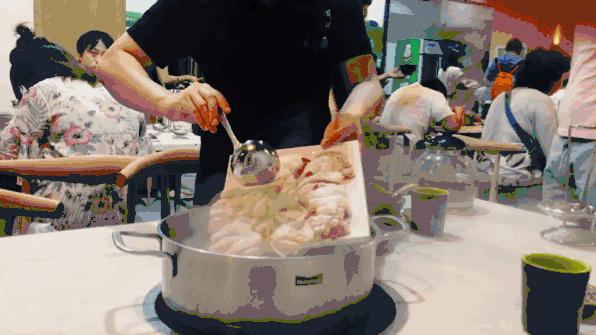 吃货们的福利，春节来三亚，墙裂推荐的特色美食全攻略