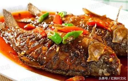 鱼怎么煮年夜饭,传统年夜饭12道菜谱鲤鱼