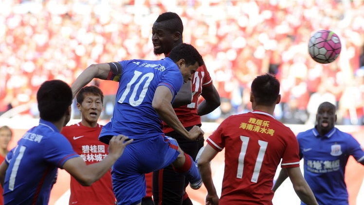 半场战报：李帅神扑救主，辽宁0-0申花