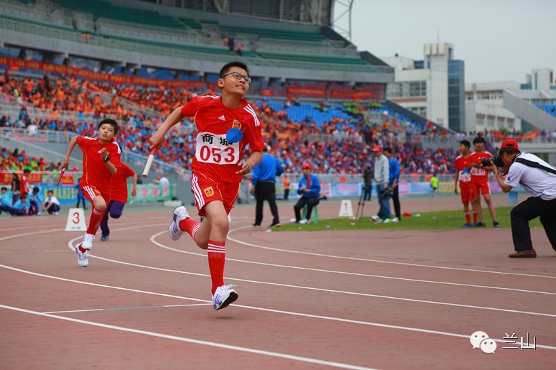 临沂商城实验学校万人足球节,临沂商城实验学校2016运动会