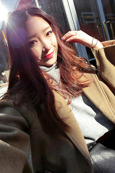 简约时尚的设计搭配 (时髦的设计也让你帅气潮流)