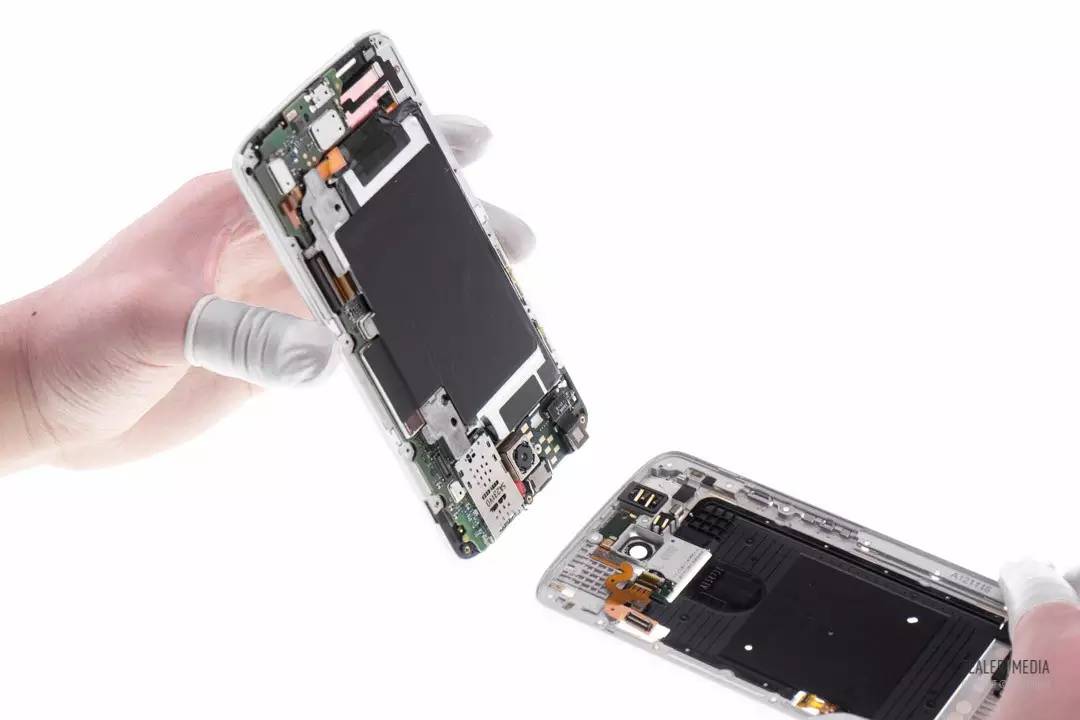 motox一代拆解,motox极耐摔吗