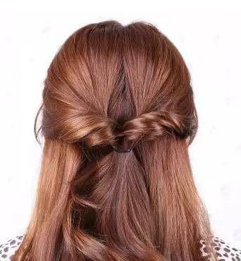 编发三股辫慢动作,编发最简单的三股