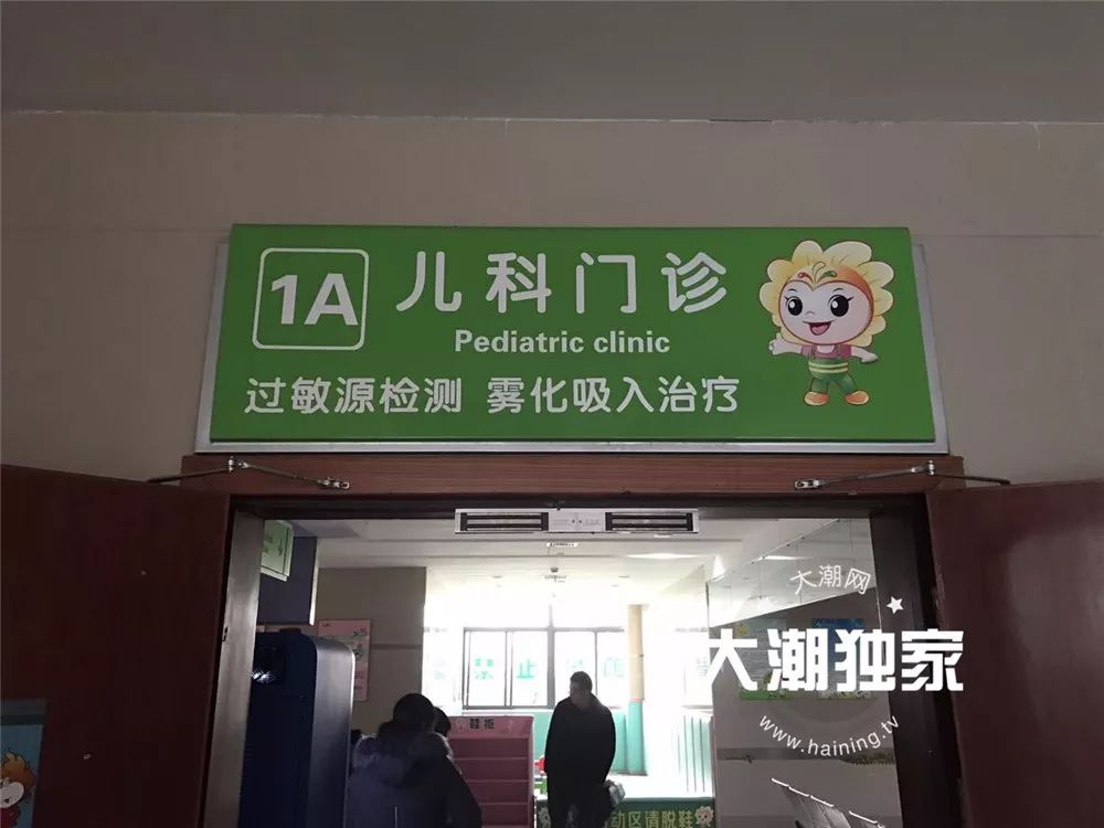 三年级小学生突然来大姨妈了,三年级女孩来大姨妈了怎么回事