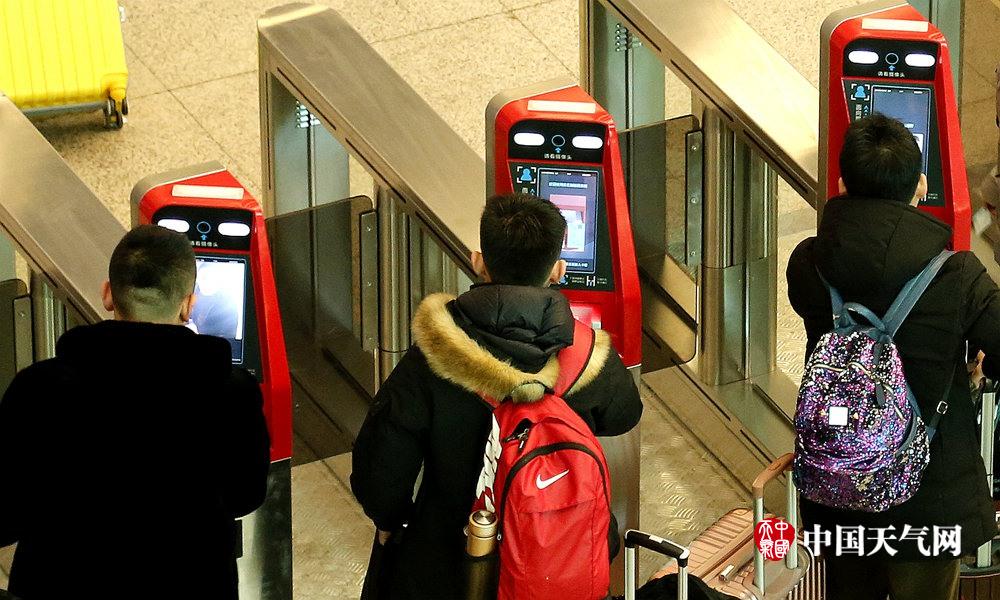 春运大迁移意义,春运十年见证中国巨变