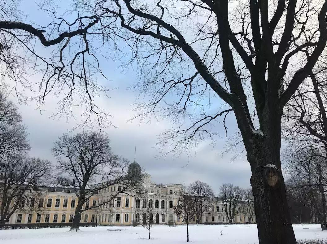 我去了一趟俄罗斯，那里有这个宇宙间最高的审美和康熙大帝的美食