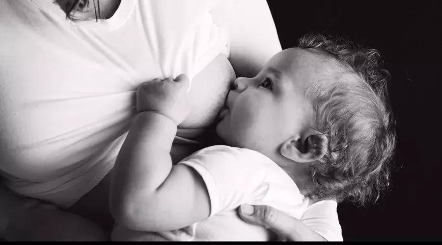 母乳喂养胎儿胃肠道菌群是什么菌,母乳中的菌群