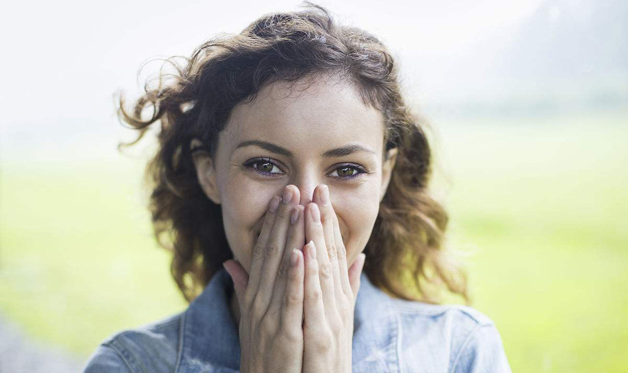风太大头发一吹就乱怎么办,风好大头发都吹乱了怎么回复