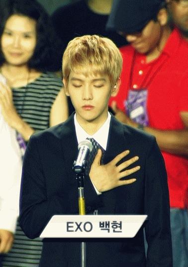 exo现身伯贤演唱会,exo综艺伯贤kai