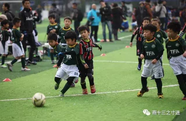 在他的身上看到了信仰的力量,在他们身上看到中国足球的希望