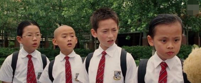 长江七号女扮男装 (小迪长江七号女扮男装)