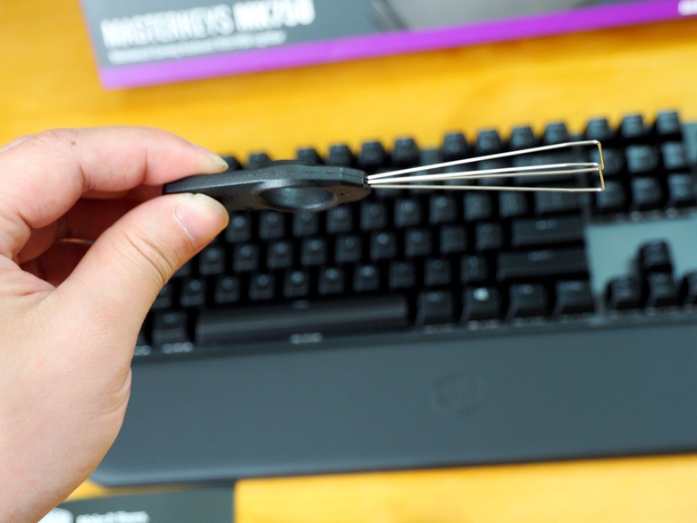 澶у巶鏃犵嚎rgb閿洏,閰峰喎mk750鏈烘閿洏