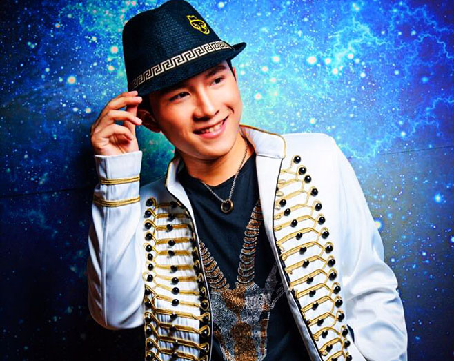 曾因机械舞而闻名全国的卓君，销声匿迹，时隔七年是在颓废吗？