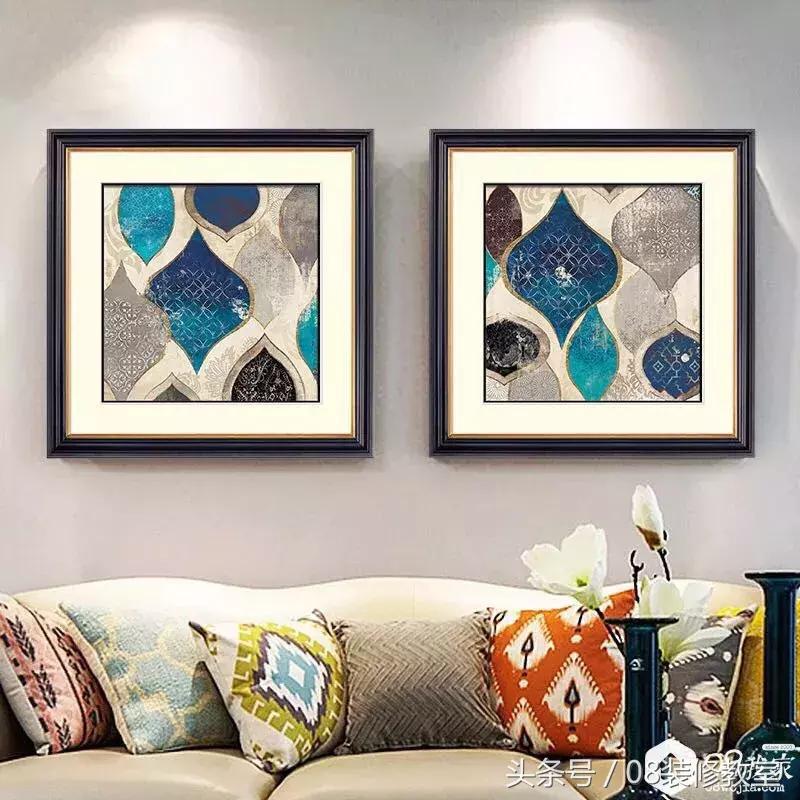 一直在纠结沙发背景墙要不要挂画,今年最流行挂画怎么选