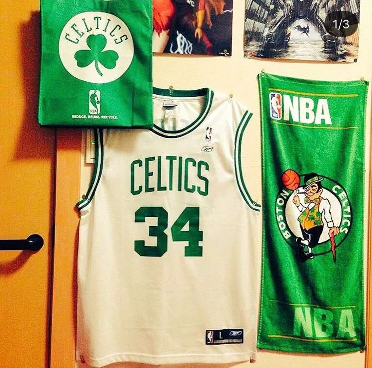 北岸花园的5号球衣,北岸花园球馆旗帜