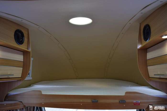 大通b型国产房车最新款,上汽大通maxusv80长轴中顶房车