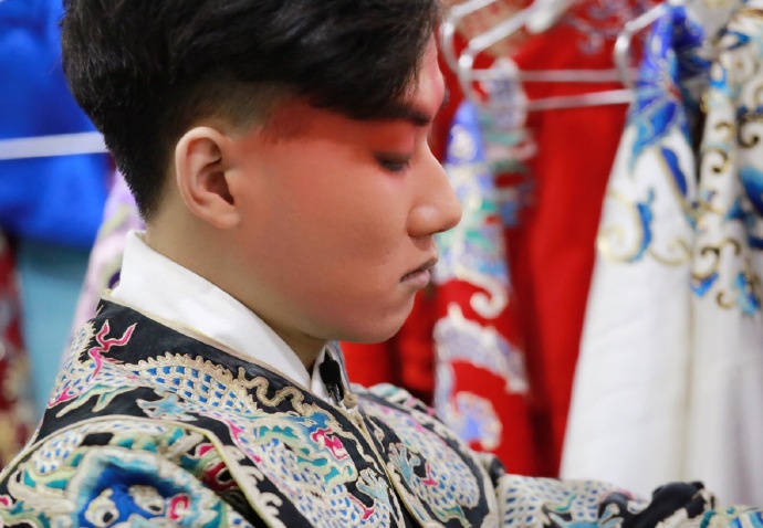 郭德纲被陶阳戏耍上一下,郭德纲让陶阳救场