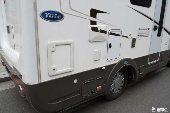 大通b型国产房车最新款,上汽大通maxusv80长轴中顶房车