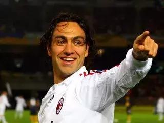 天下足球最催人泪下的文案,天下足球催泪文案大罗