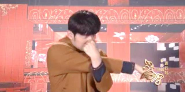 周杰伦吃奶茶变胖,周杰伦说胖了也会喝珍珠奶茶