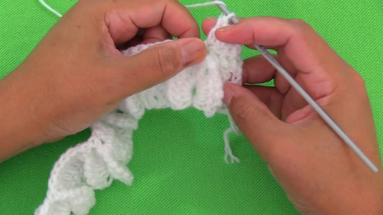 2020最火八股情人棉围巾钩织,水草花另一种交叉围巾钩织慢教程