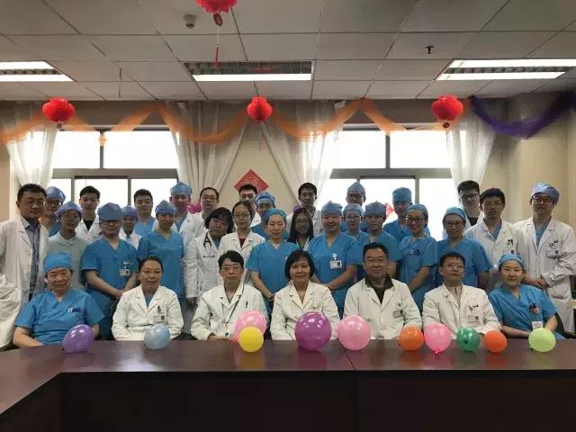 今天，小编带您去转转，看看北医三院里的年味儿