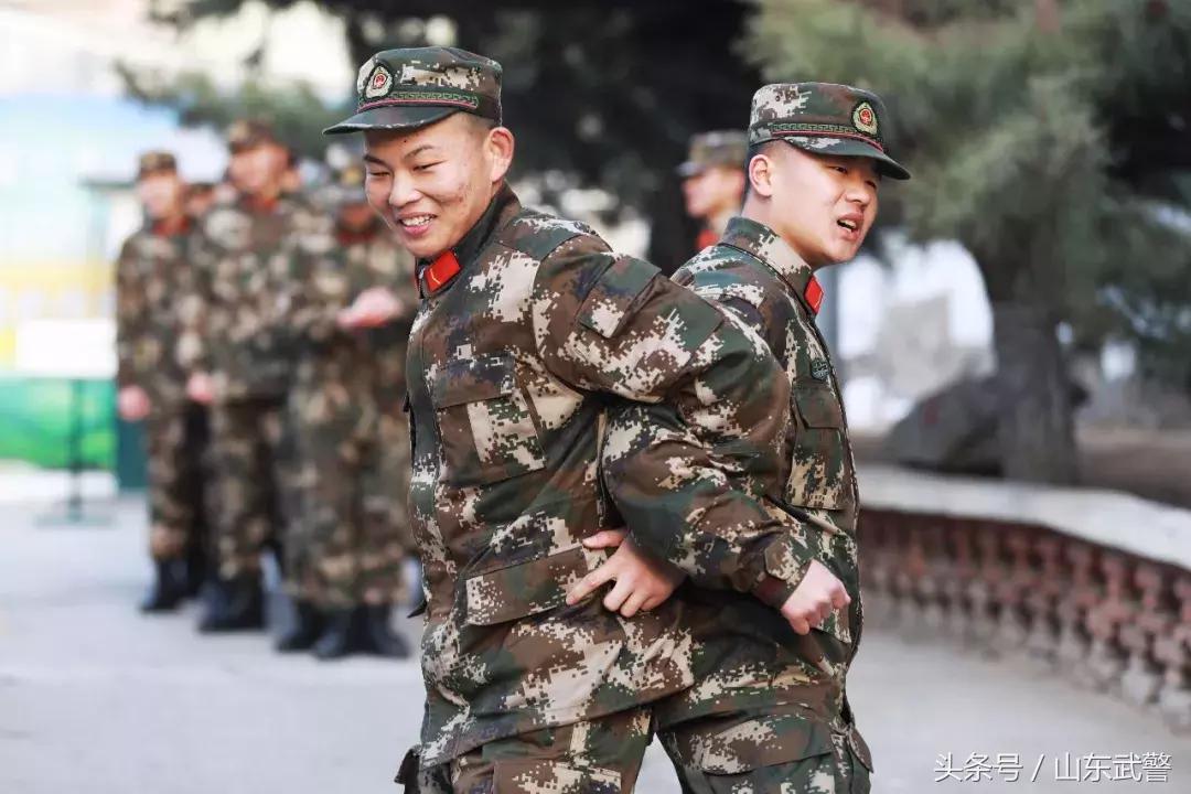 过年“七天最”|“酷炫”活动齐上阵，“年味”“兵味”“战味”哪家浓？