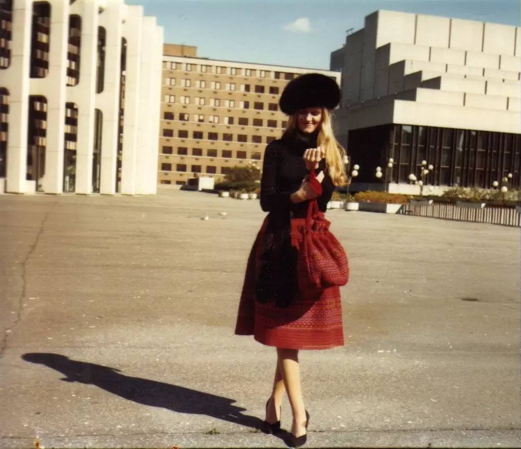 妈妈年轻的时候就是那么的勇敢,你还知道妈妈年轻时的样子吗