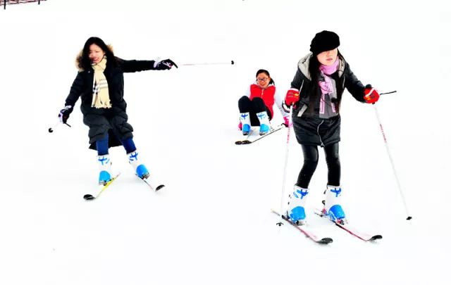 张掖祁连山国际滑雪场门票多少元,张掖国际滑雪场