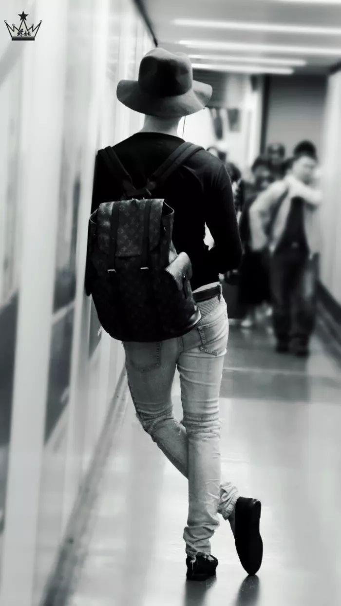 蕾哈娜solomon鞋,蕾哈娜的联名鞋子