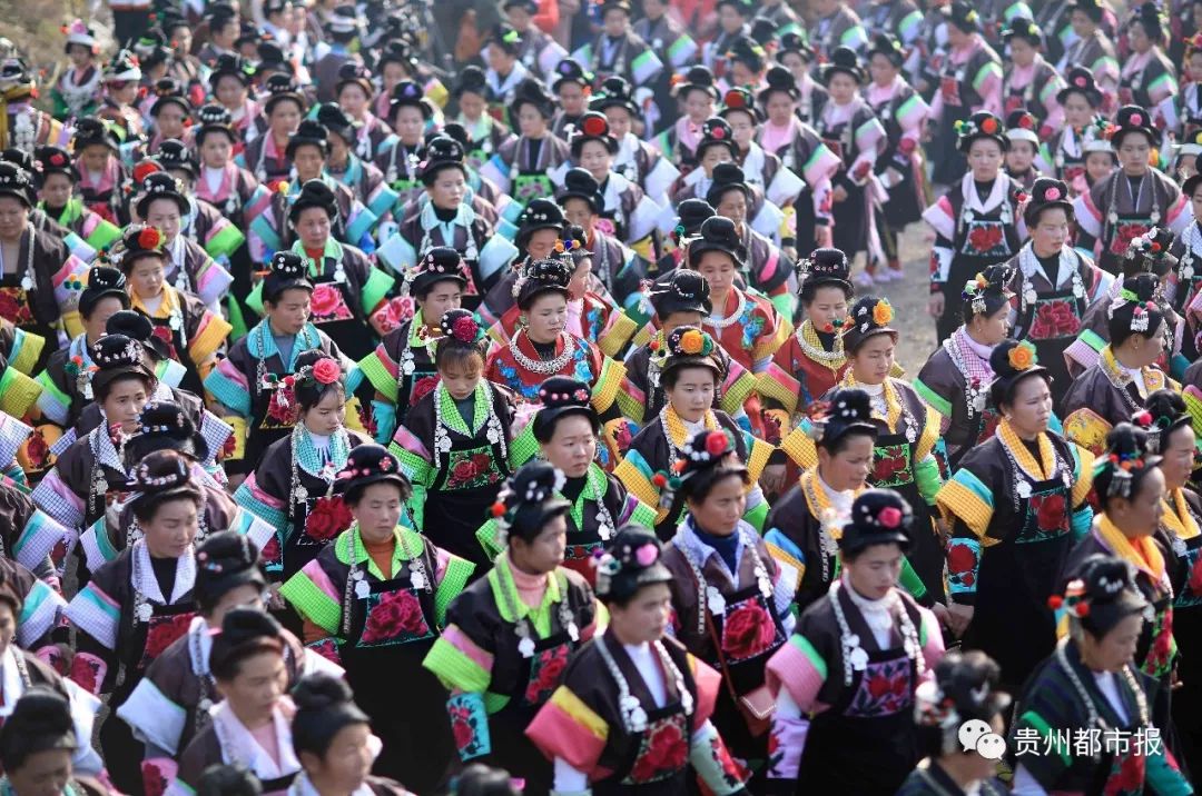 贵州打糍粑这个习俗的由来和传说,贵州侗族过年习俗打糍粑