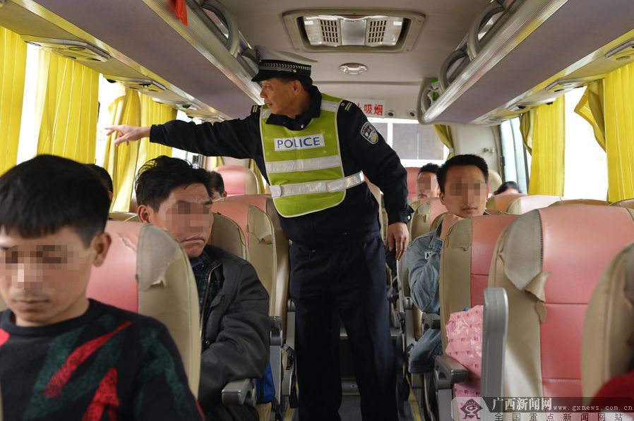 老黄牛交警视频,交警涂文虎平安春运