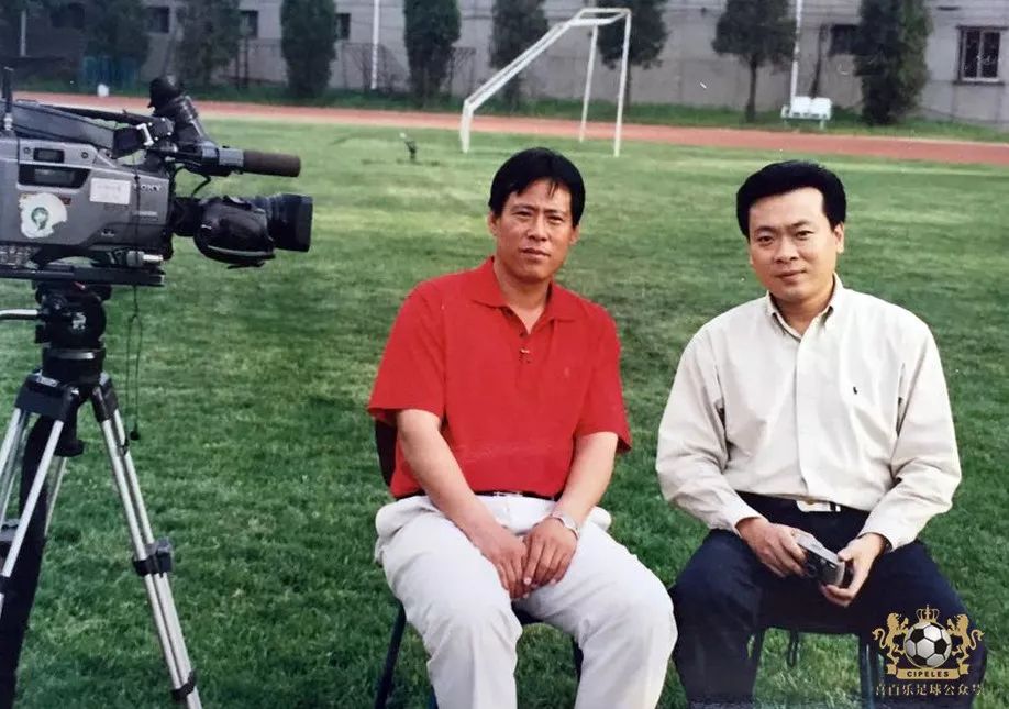 津门足球双百颂图片,津门足球双百颂签售会