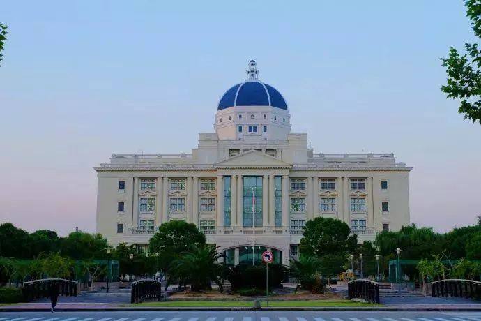 人文社科类：大学排行榜，北大、人大、复旦前3，清华第6