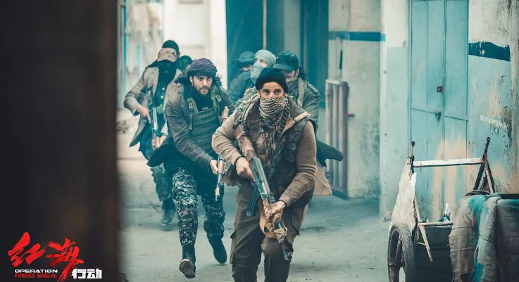 你知道红海行动有多细节吗,红海行动石头脸被打破细节