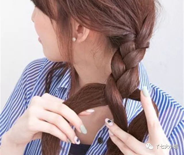 好看易学易懂洋气减龄编发教程,大圆脸新年编发教程洋气高级