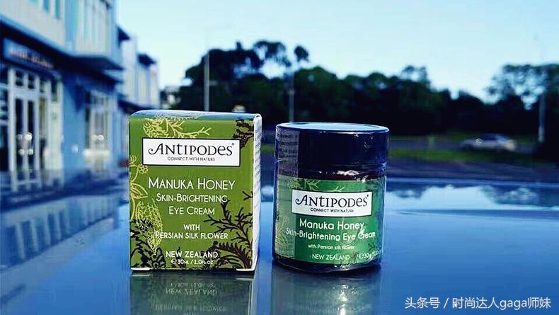 自然堂弹嫩紧致抗皱眼霜,专攻抗皱紧致眼霜