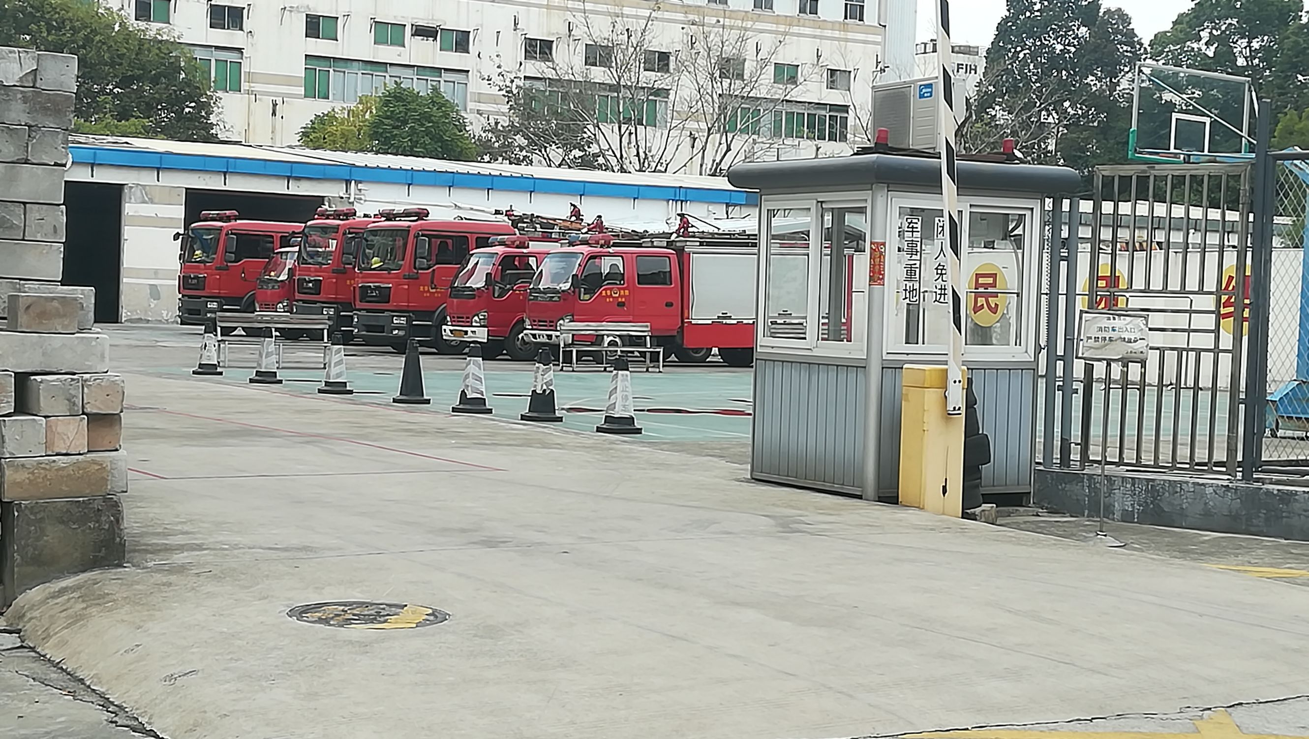 进入龙华富士康的感受,龙华富士康哪里可以进去